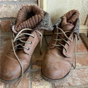 Refresh Brown Combat Boots with Knit Cuff